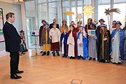 ein paar Tage vor dem 6.1. waren die Sternsinger schon zu Gast in der Staatskanzlei bei Ministerpräsident Söder (Foto: Martin Schmitz)